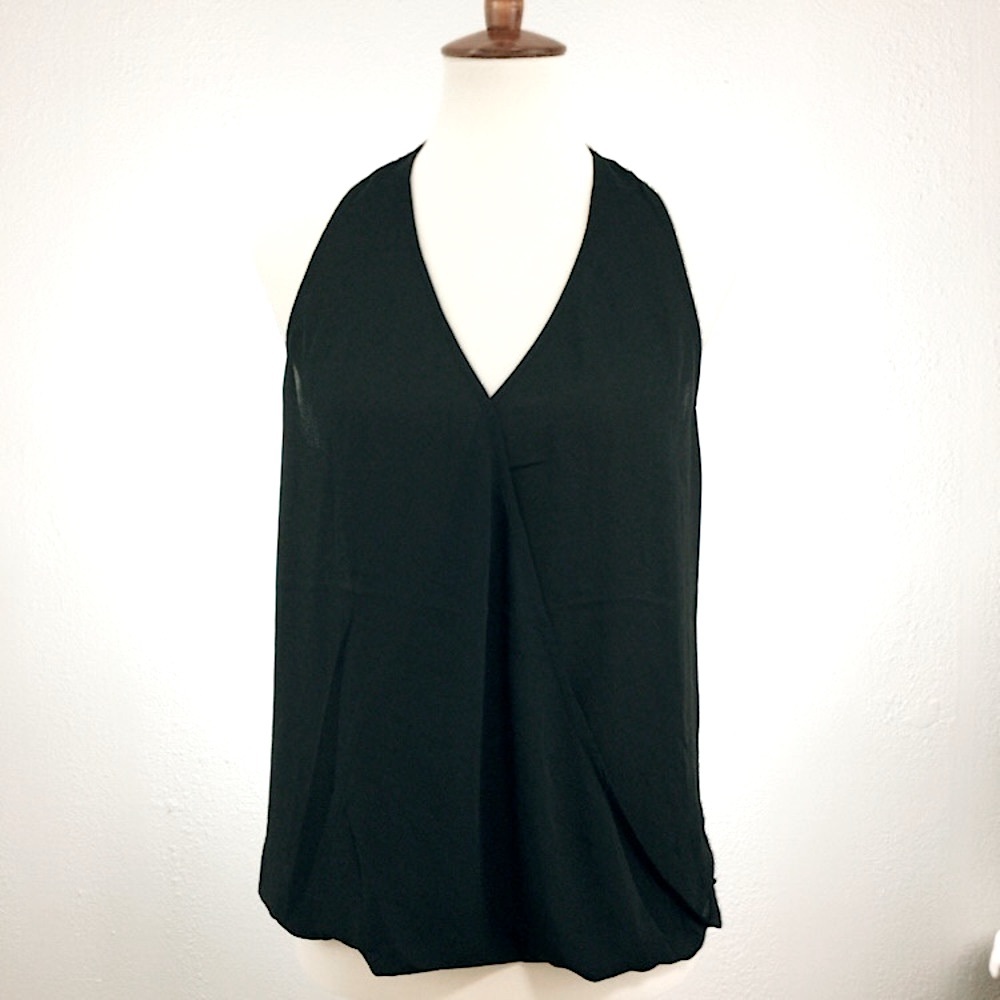 LILY WHITE Sleeveless Drape Top Blouse M